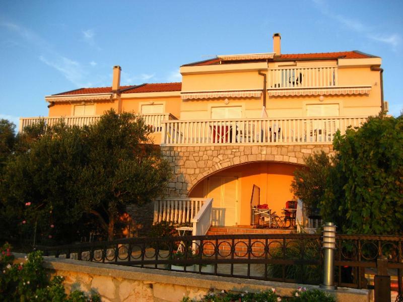 Apartmani Mudronja Murter Extérieur photo
